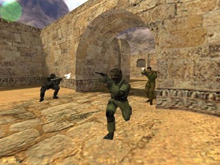 Скриншот CS 1.6: Атака через арку на de_dust