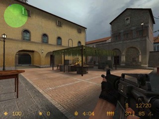 Скриншот CS:Source: Площа на de_italy
